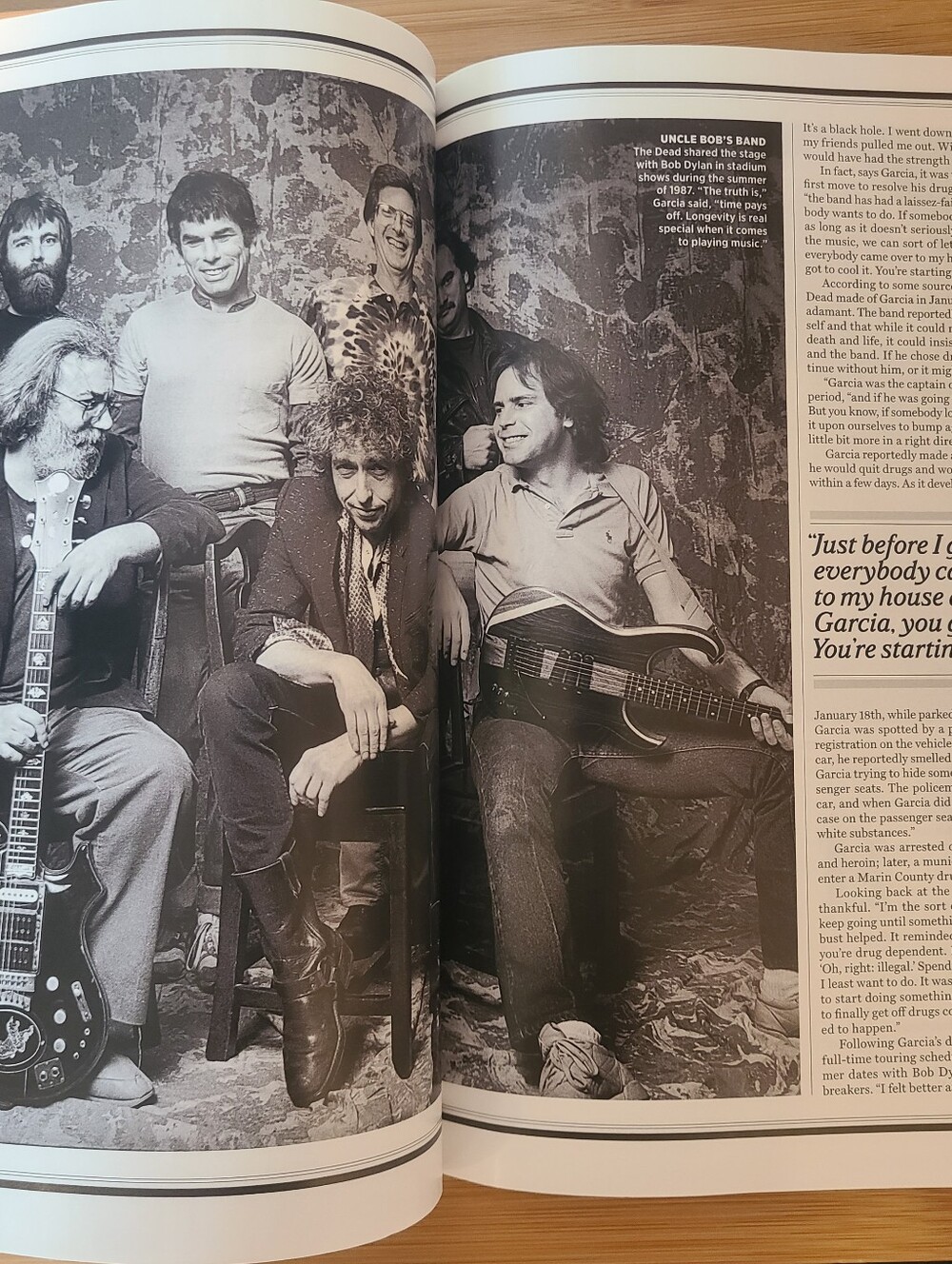 Grateful Dead Family Album Hardcover Book Special Edition Rolling Stone Magazine - Picture 14 of 16